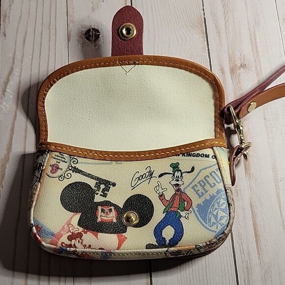 Dooney & Bourke 40th Anniversary Walt Disney Parks World Wristlet - Picture 15 of 17